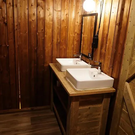 Luxe En Sfeervolle Safaritent Met Eigen Badkamer Voor 6 Personen Doc * Behelp