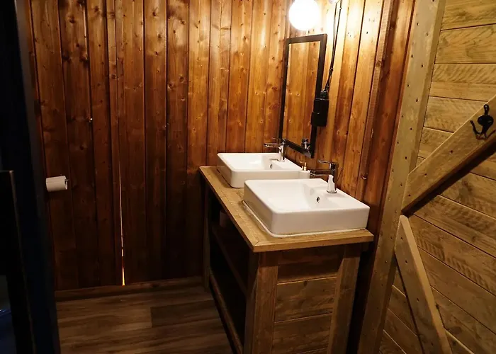 Luxe En Sfeervolle Safaritent Met Eigen Badkamer Voor 6 Personen Doc * Behelp