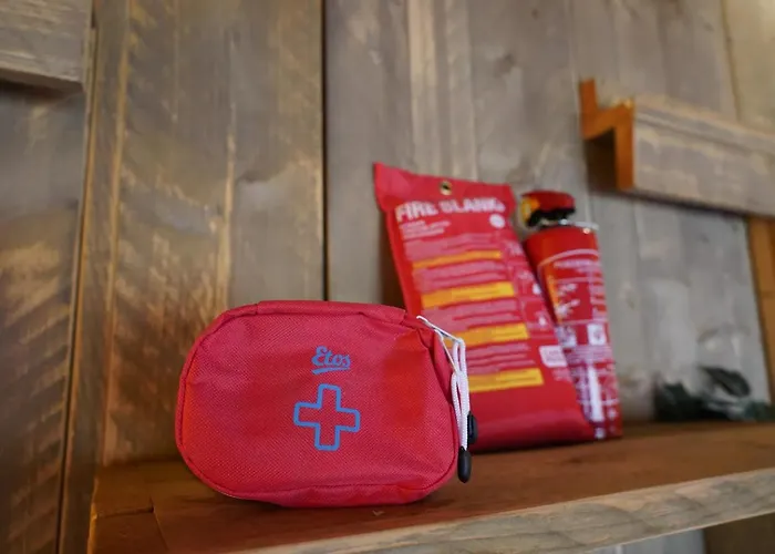 Luxusní stan Luxe En Sfeervolle Safaritent Met Eigen Badkamer Voor 6 Personen Doc *