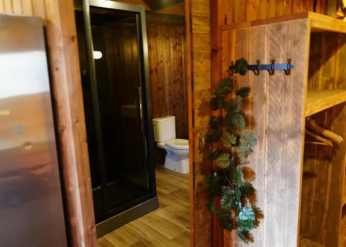 Luxe En Sfeervolle Safaritent Met Eigen Badkamer Voor 6 Personen Doc *